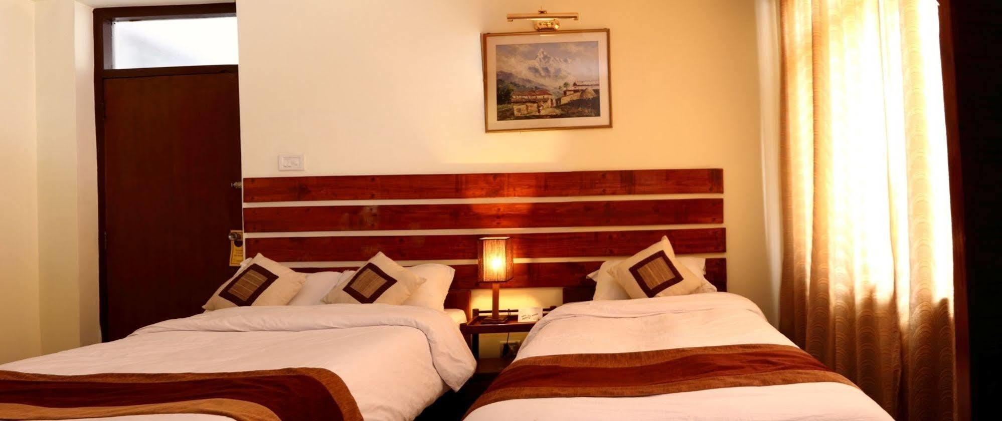 Hotel Thorong Peak Kathmandu Exterior foto